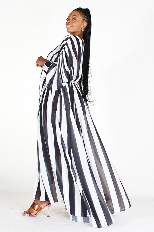 [PLUS] 2-Tone Stripe Long Sleeve Over-Sized Maxi Dress